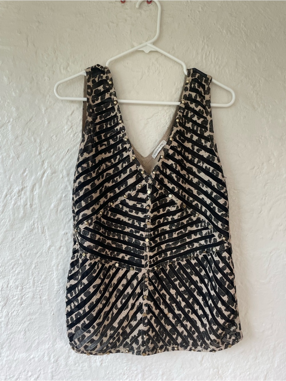 Boston Proper black beige animal print vneck wide strap tank, sequin/beaded ; L